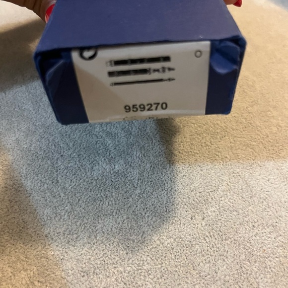 Swarovski Silver Mesh Bracelet with Crystal Details - Picture 14 of 16